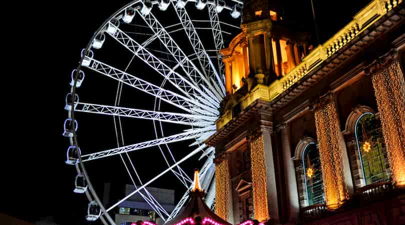 Seasonal opening hours